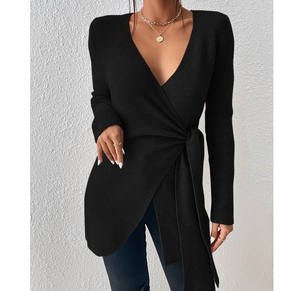 Classic Solid Black V neck Side Tie Sweater Top - Picture 1 of 4